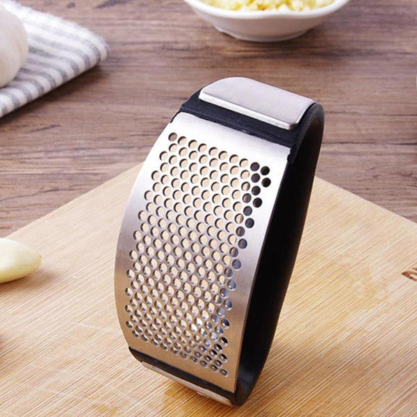 Garlic Press Rocker Stainless Steel - Easy Clean, Hand-Held Garlic Press and Mincer Press Tool for Garlic and Ginger, Kitchen Chopper Garlic Cutter Garlic Smasher